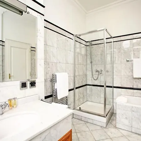 Luxury Location In Quiet Area * Povljana